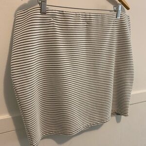 Reitmans Black and White Striped Pencil Skirt